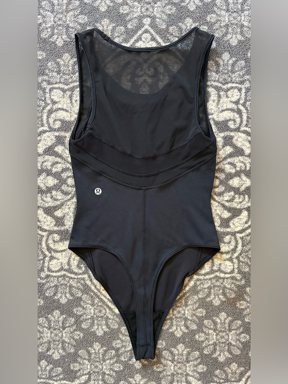 RARE✨ Lululemon Seek The Heat Black Bodysuit Size 2 Mesh Back Released 2018 NWOT